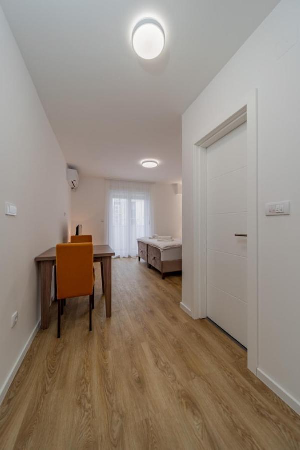 M Apartments Belgrado Buitenkant foto